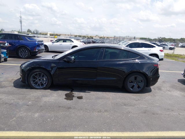 Tesla Model 3 Rear-wheel Drive 2023 5YJ3E1EA3PF696564 Image 13