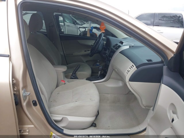 45418174 :رقم المزاد ، 2T1BU4EE6DC027188 vin ، 2013 Toyota Corolla L مزاد بيع