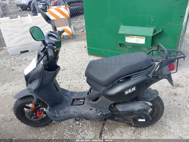 Genuine Scooter Co. Roughhouse 50 2020 RFVPMP200L1018219 Image 13