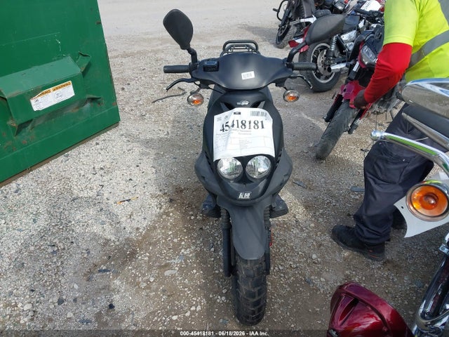 Genuine Scooter Co. Roughhouse 50 2020 RFVPMP200L1018219 Image 5