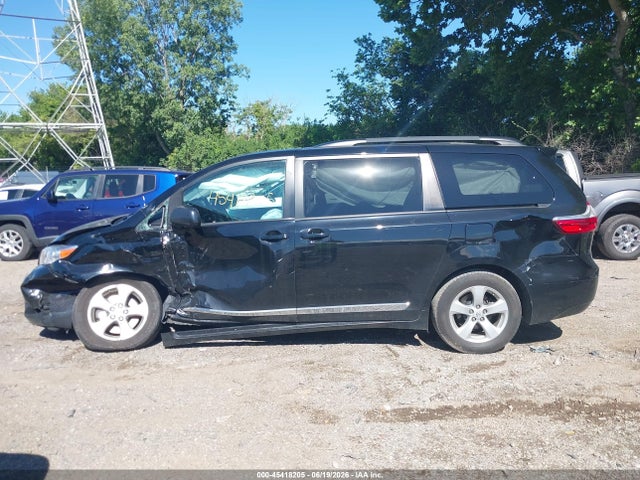Aukcja sprzedaży 2017 Toyota Sienna Le 8 Passenger, vin: 5TDKZ3DC6HS809760, numer aukcji: 45418205