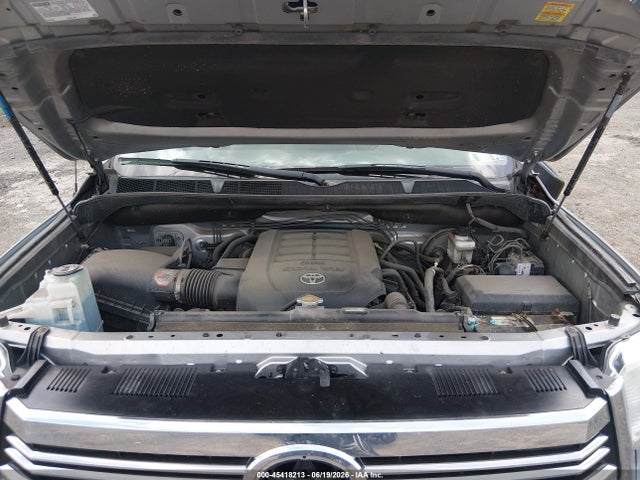 5TFUY5F1XHX603029 Toyota Tundra Sr5 5.7l V8
