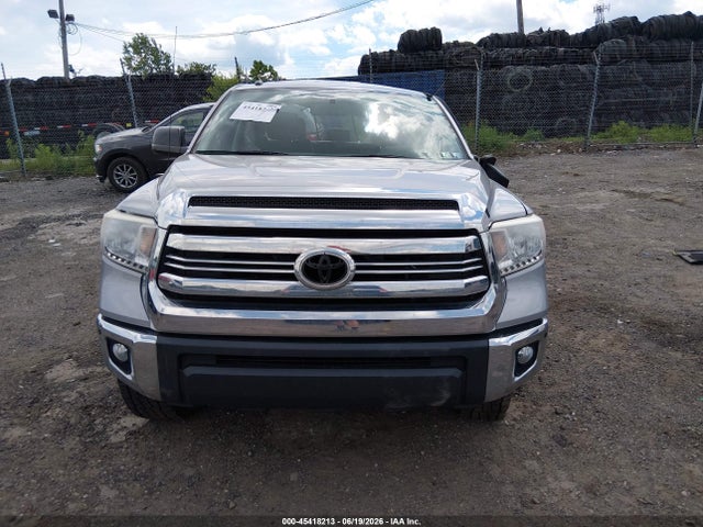 5TFUY5F1XHX603029 Toyota Tundra Sr5 5.7l V8