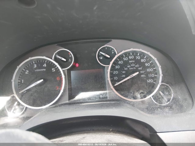 5TFUY5F1XHX603029 Toyota Tundra Sr5 5.7l V8