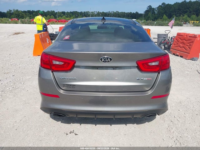 2015 Kia Optima Sx Turbo მანქანა იყიდება აუქციონზე, vin: 5XXGR4A66FG370861, აუქციონის ნომერი: 45418220