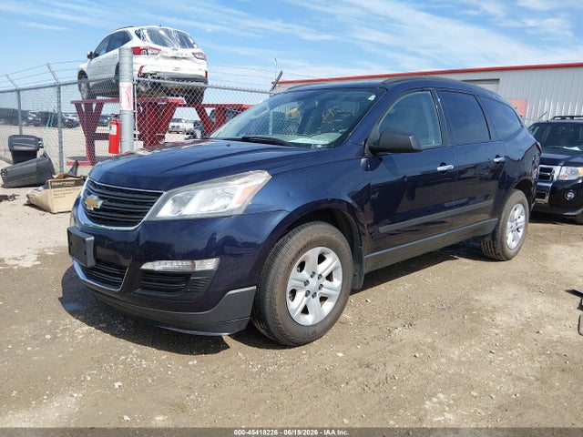 Chevrolet Traverse Ls 2015 1GNKVFKD8FJ135542 Image 2