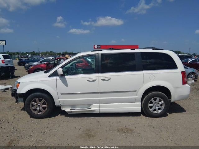 Aukcja sprzedaży 2010 Chrysler Town & Country Touring, vin: 2A4RR5D17AR305560, numer aukcji: 45418266
