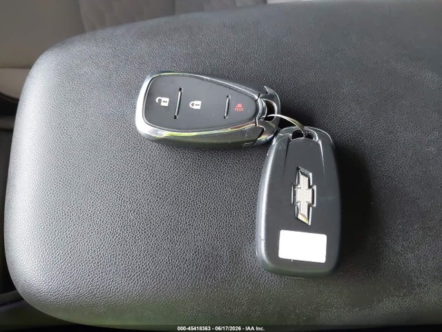 2GNAXSEV7L6255201 Chevrolet Equinox Awd Ls