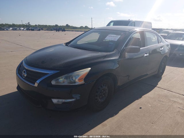 Nissan Altima 2.5 S 2015 1N4AL3AP8FC288503 Image 2