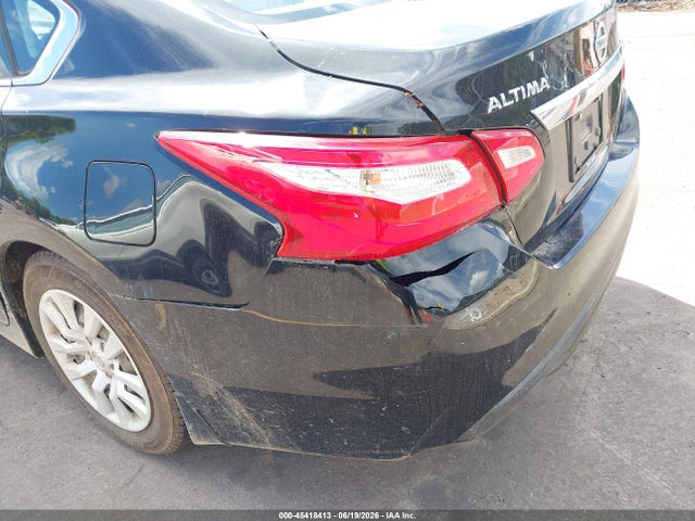 2017 Nissan Altima 2.5 S მანქანა იყიდება აუქციონზე, vin: 1N4AL3AP9HC493539, აუქციონის ნომერი: 45418413