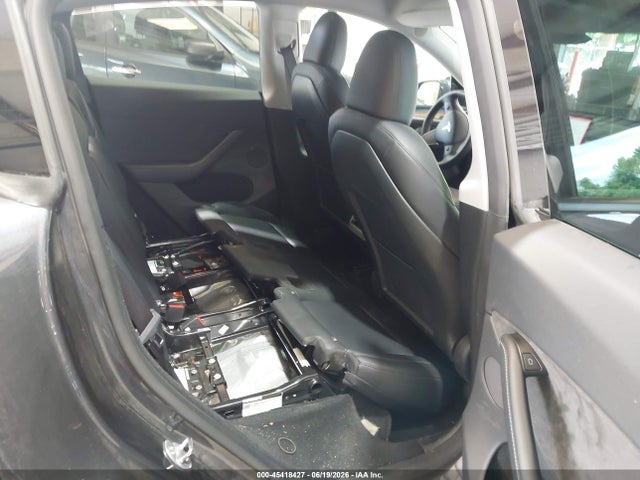 45418427 :رقم المزاد ، 7SAYGDEE6SA358282 vin ، 2025 Tesla Model Y Long Range Dual Motor All-wheel Drive مزاد بيع