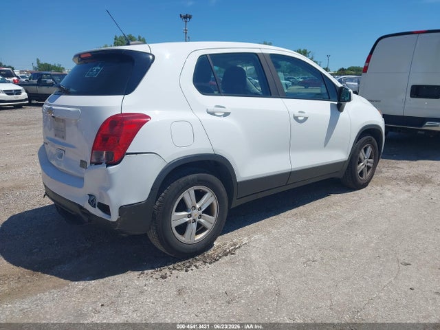 KL7CJKSB4LB063676 Chevrolet Trax Fwd Ls