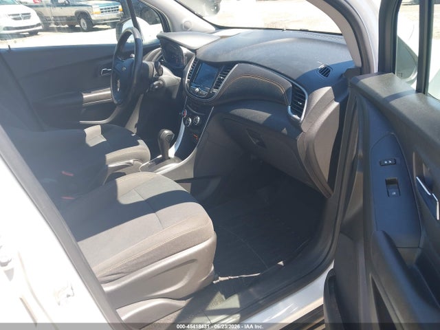 KL7CJKSB4LB063676 Chevrolet Trax Fwd Ls