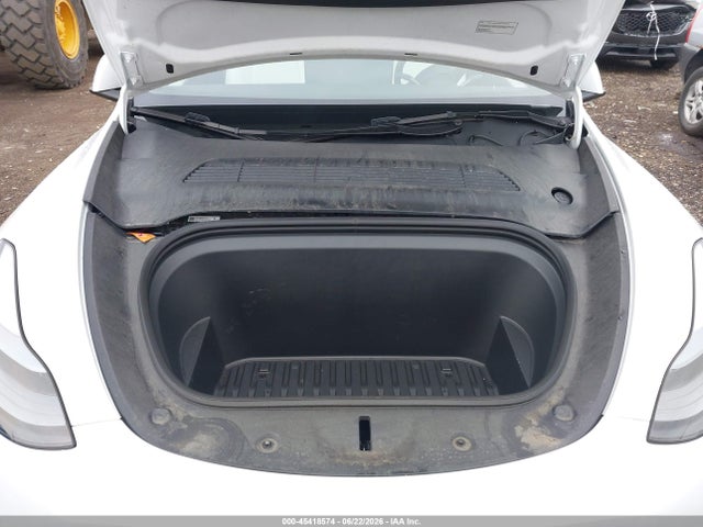Продаж на аукціоні авто 2024 Tesla Model Y Long Range Dual Motor All-wheel Drive, vin: 7SAYGDEE2RF186989, номер лоту: 45418574