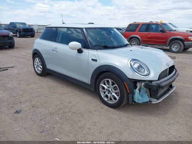 Mini Hardtop Cooper 2020 WMWXR3C06L2M55782 главное изображение