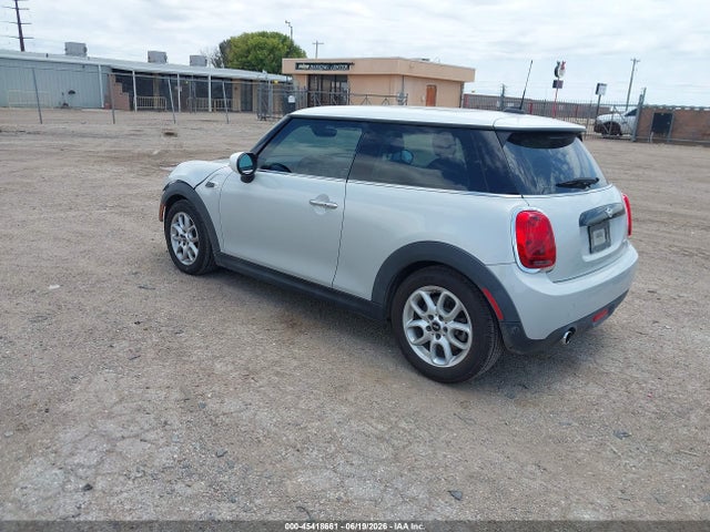 Mini Hardtop Cooper 2020 WMWXR3C06L2M55782 Image 3