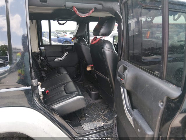 1C4BJWFG3EL158111 Jeep Wrangler Unlimited Rubicon