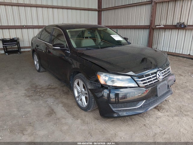 45418799 :رقم المزاد ، 1VWBN7A30EC115437 vin ، 2014 Volkswagen Passat 2.0l Tdi Se مزاد بيع