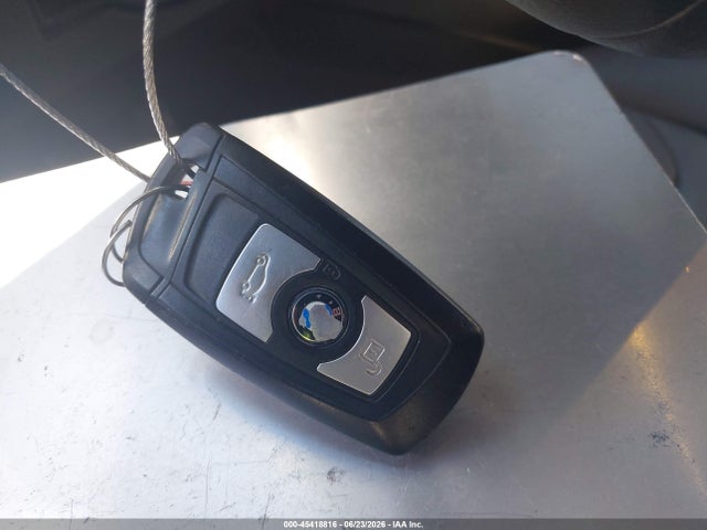 Продаж на аукціоні авто 2015 Bmw 320i, vin: WBA3B1C57FK136141, номер лоту: 45418816