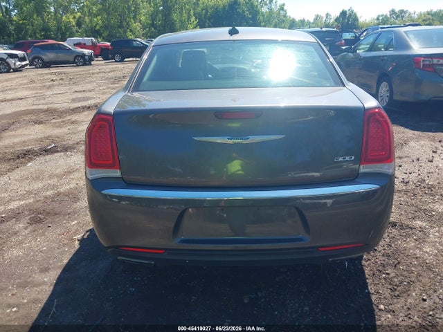 Продаж на аукціоні авто 2018 Chrysler 300 Limited, vin: 2C3CCAEG9JH193735, номер лоту: 45419027