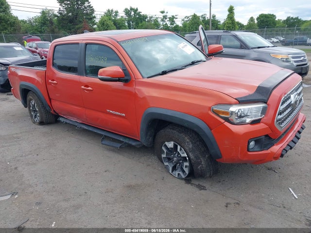2017 Toyota Tacoma Trd Off Road მანქანა იყიდება აუქციონზე, vin: 3TMCZ5AN9HM067358, აუქციონის ნომერი: 45419089