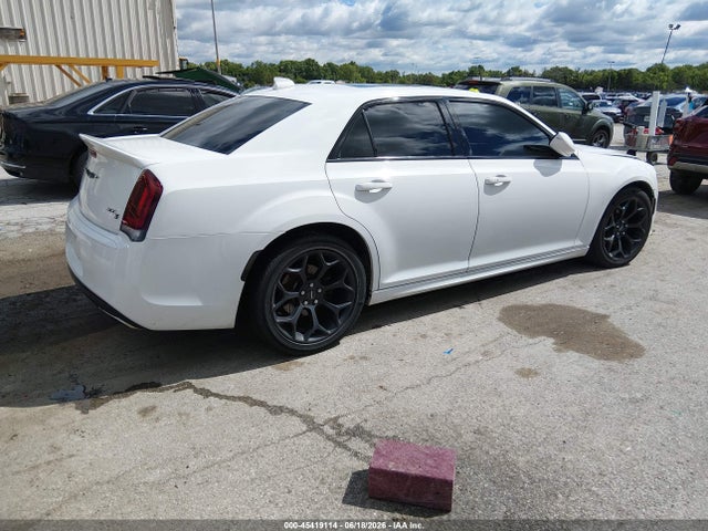 45419114 :رقم المزاد ، 2C3CCABT9LH141879 vin ، 2020 Chrysler 300 300s مزاد بيع