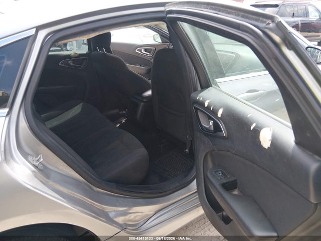 1C3CCCAB7GN136116 Chrysler 200 Limited