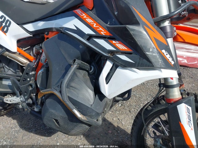KTM 890 Adventure R 2021 VBKTR6409MM810191 Image 17