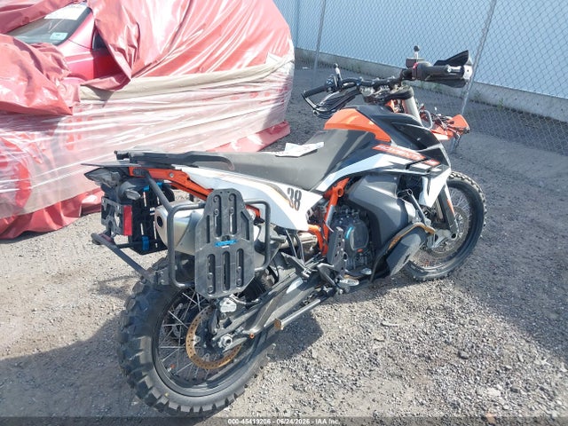 KTM 890 Adventure R 2021 VBKTR6409MM810191 Image 4
