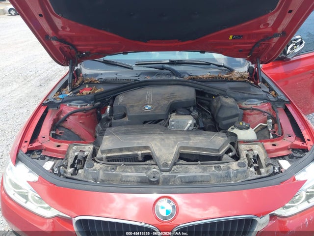 BMW 320i 2018 WBA8A9C59JK623082 Image 10