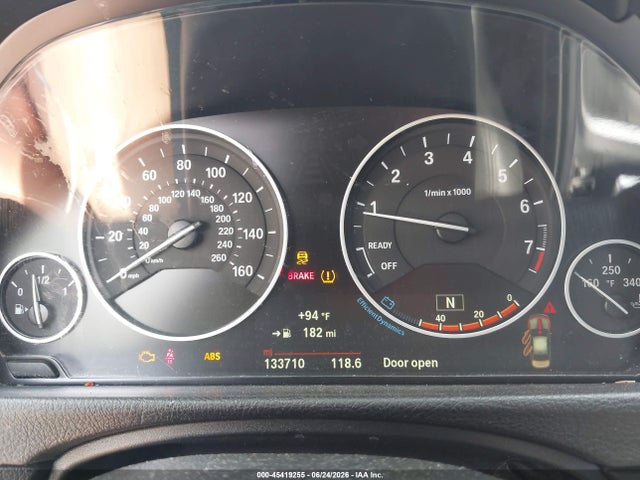 BMW 320i 2018 WBA8A9C59JK623082 Image 7