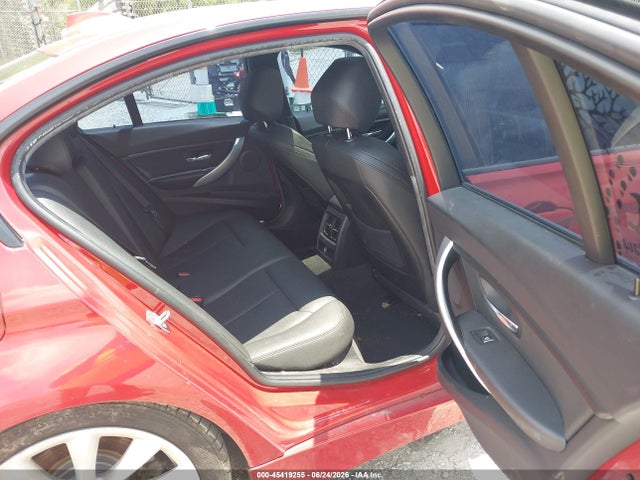 BMW 320i 2018 WBA8A9C59JK623082 Image 8
