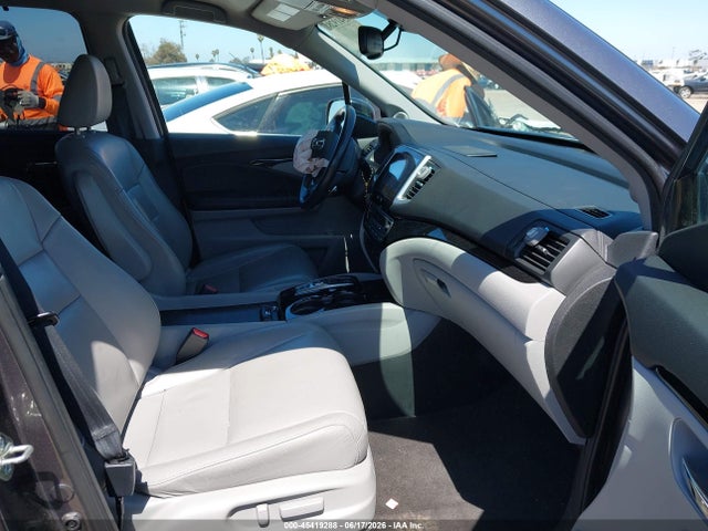 Honda Pilot Touring 2016 5FNYF5H94GB026405 Image 5