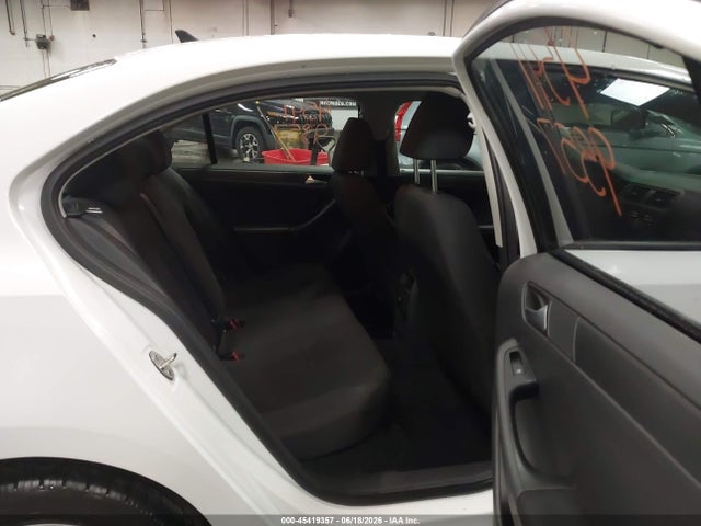 Продажа на аукционе авто 2015 Volkswagen Jetta 2.0l S, vin: 3VW2K7AJ5FM225116, номер лота: 45419357