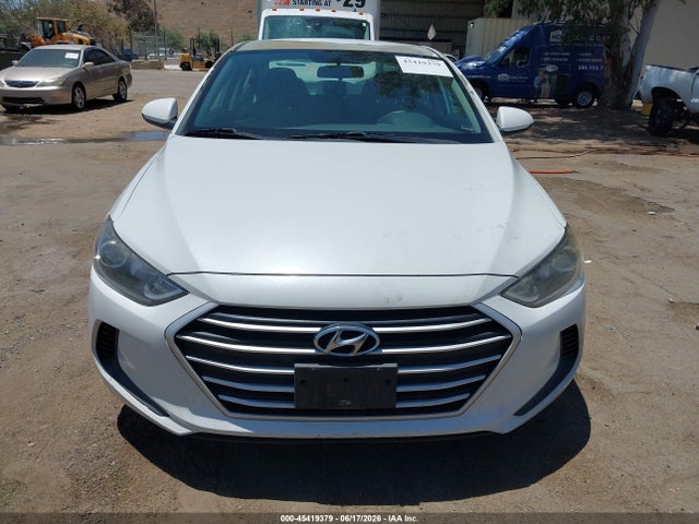 5NPD84LF0JH220521 Hyundai ELANTRA SEL