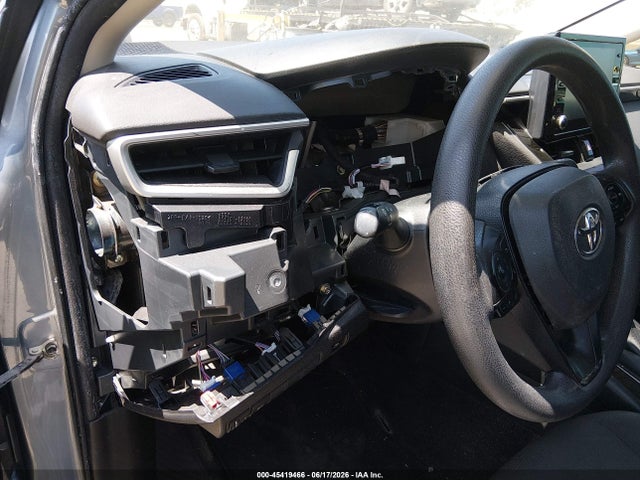 JTDEAMDE1NJ040749 Toyota Corolla Hybrid Le