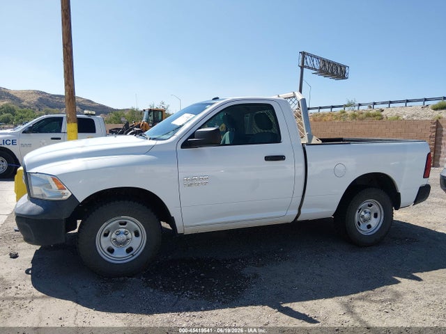 3C6JR7AG9HG765320 RAM 1500 Tradesman 4x4 6&#039;4 Box