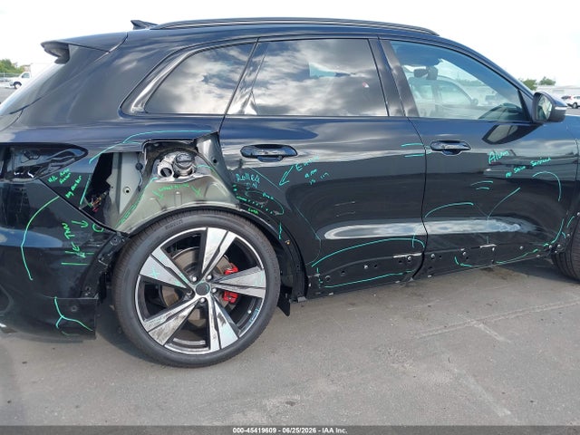 45419609 :رقم المزاد ، WA125AGU3T2013918 vin ، 2026 Audi Sq5 مزاد بيع