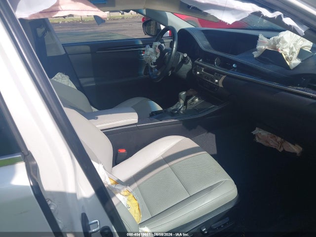 45419651 :رقم المزاد ، 58ABK1GG5GU014480 vin ، 2016 Lexus Es 350 مزاد بيع