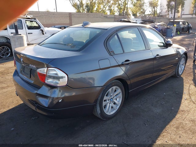 2007 Bmw 328i მანქანა იყიდება აუქციონზე, vin: WBAVA33507KX83747, აუქციონის ნომერი: 45419668