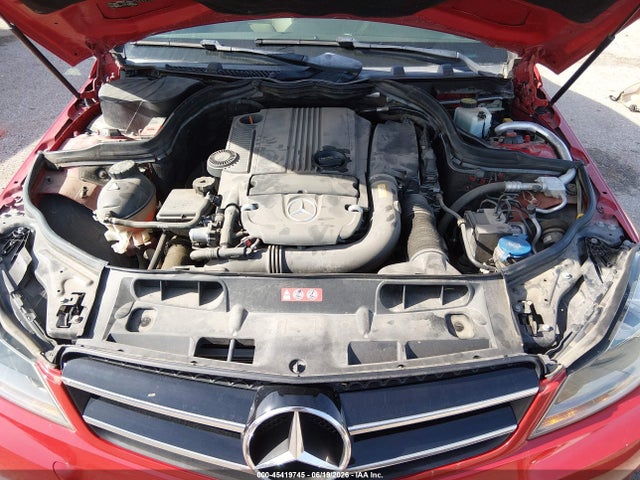WDDGJ4HB1FG431249 Mercedes-Benz C 250