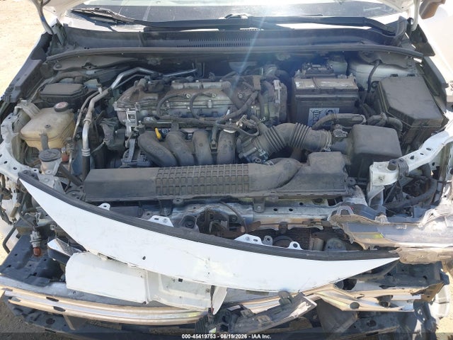 JTDEPRAE5LJ040458 Toyota COROLLA LE