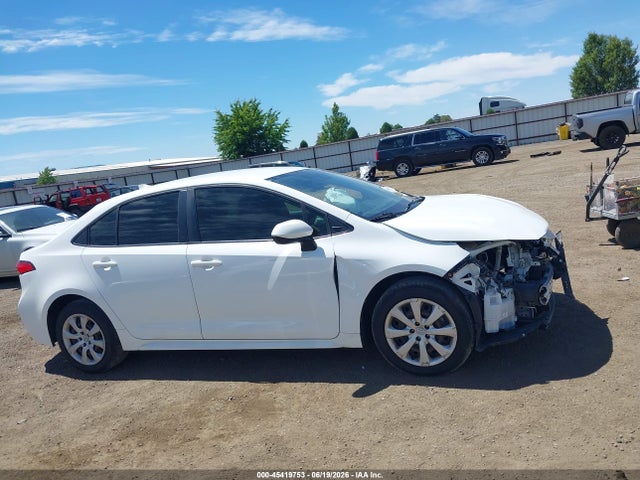 JTDEPRAE5LJ040458 Toyota COROLLA LE