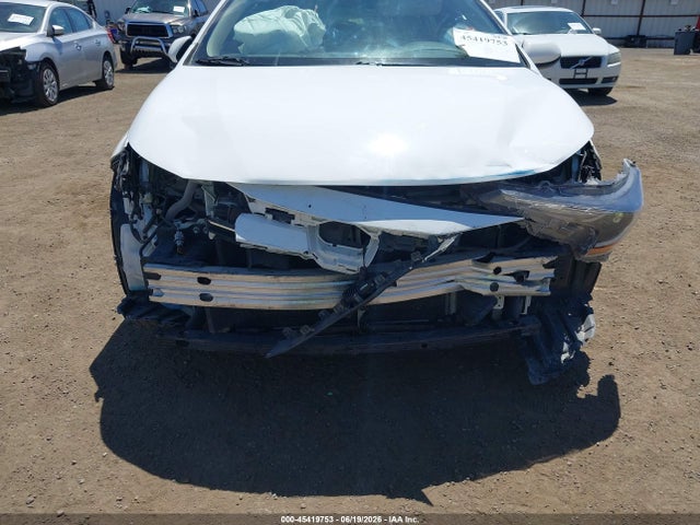 JTDEPRAE5LJ040458 Toyota COROLLA LE