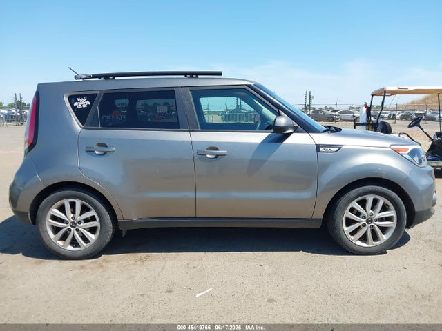 KIA SOUL + 2018 KNDJP3A5XJ7530478 Image 13