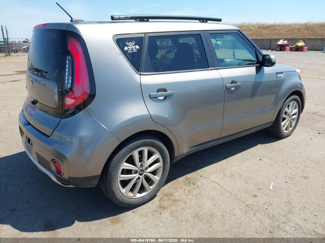 KIA SOUL + 2018 KNDJP3A5XJ7530478 Image 4