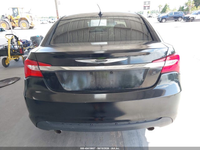 45419807 :رقم المزاد ، 1C3CCBHG7CN306223 vin ، 2012 Chrysler 200 S مزاد بيع
