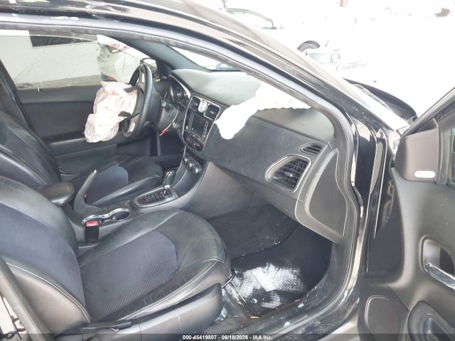 2012 Chrysler 200 S მანქანა იყიდება აუქციონზე, vin: 1C3CCBHG7CN306223, აუქციონის ნომერი: 45419807