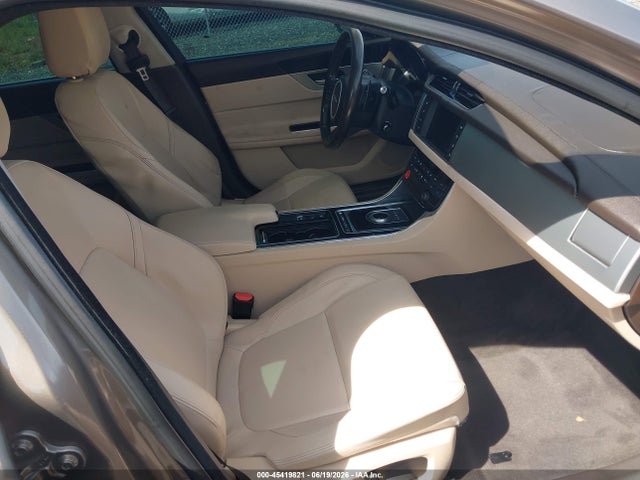 Продажа на аукционе авто 2017 Jaguar Xf 35t Premium, vin: SAJBD4BV5HCY35679, номер лота: 45419821