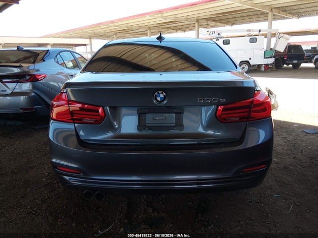45419822 :رقم المزاد ، WBA8E1C59JA762785 vin ، 2018 Bmw 330e Iperformance مزاد بيع